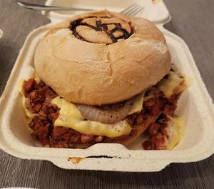 Sloppy joe at Vida's Plant Based Butcher in Columbus