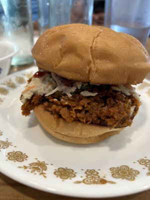 Pulled pork sandwich   at Vida's Plant Based Butcher in Columbus