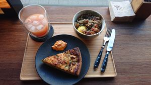 Lunch  at Yadoki Bar & Shop in Mortsel