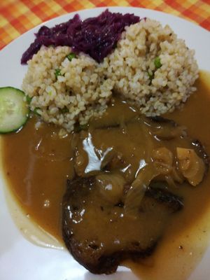 Omáčka se seitan plátkem at Spalda in Pardubice