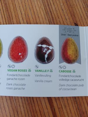 3 small vegan Easter eggs available at Chocolaterie Vandenbouhede in Ghent