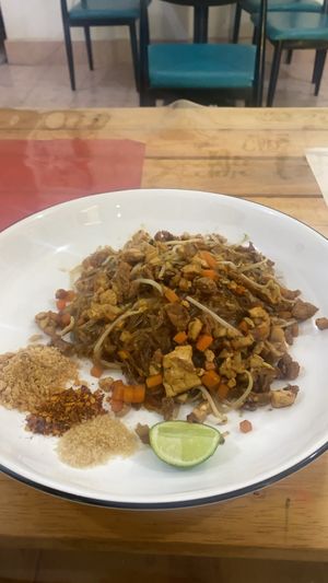 Pad thai   at Veggie Lover Cafe in Vientiane