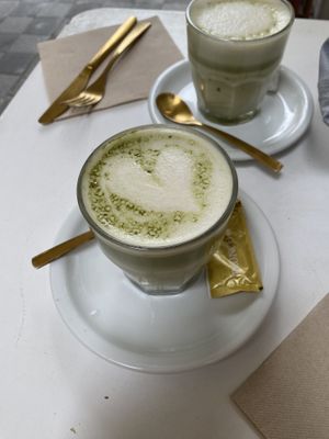  Matcha latte   at Brunch & Cake - Rosselló in Barcelona