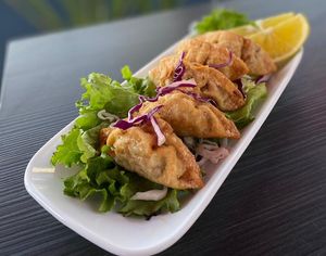 "Las Diosas"
Gyozas with shitake mushroom, vegetables and tofu with a sweet and sour sauce. at Version Vegana in San Andres Cholula