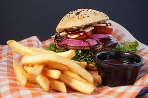 The famous "Jack's Burger"
This special and delicious burger made of breaded seitan, vegan cheese and the sweet and source sauce" at Version Vegana in San Andres Cholula