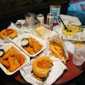 Nashville hot tofu wings, creole tofu wings, shroom burgers, loaded Mac, pina colada Pie ALL VEGAN at Wonderland in Milwaukee