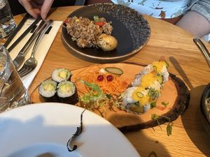 Avocado and mango sushi at MiLi in Utrecht
