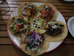 Mix vegan tacos at Taqueria La Lupe in Sevilla