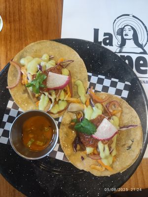 Birria vegana 🤗 muy muy buenoooo at Taqueria La Lupe in Sevilla