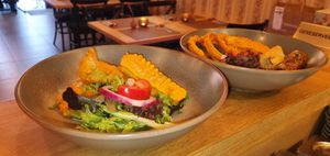 Paneer Pakoras & Mix Starter at Garlic n Greens in Bruges