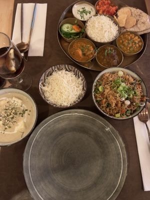 Thali en paneer korma   at Garlic n Greens in Bruges