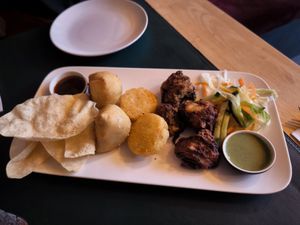 Vorspeise für 2 at Garlic n Greens in Bruges