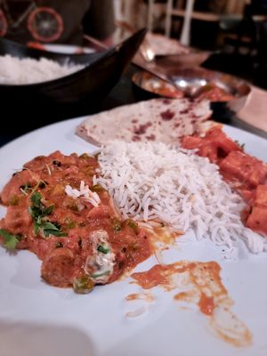 Mattar mushroom and tofu jalfreezi at Garlic n Greens in Bruges