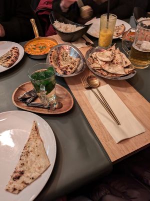 Tofu Tikka Masala, Garlic Naan Bread and Kulcha at Garlic n Greens in Bruges