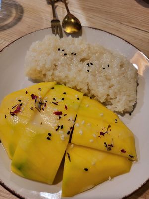 The manho was not ripe enough. at Linh - Not Just A Restaurant in Prague