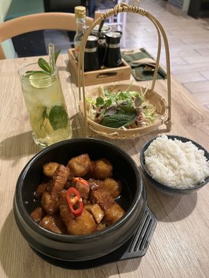 “grandma’s clay pot” with Vietnamese iced tea  at Linh - Not Just A Restaurant in Prague