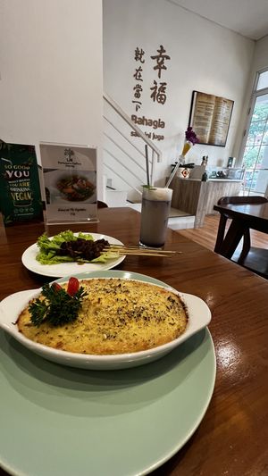 Best UNIVERSAL CHEESE RICE & SATAY 👍🏻  at LN Fortunate Coffee - Gading Serpong in Tangerang