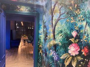 Decor   at Jam Delish in North London