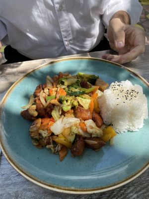 Teriyaki kung pao  at Loving Hut in St Kanzian