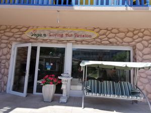  at Loving Hut in St Kanzian