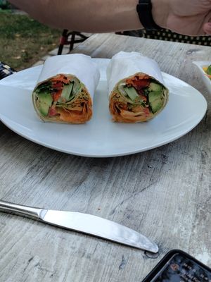 Himmlischer Veggie Wrap - Veggie Heaven Wrap at Loving Hut in St Kanzian