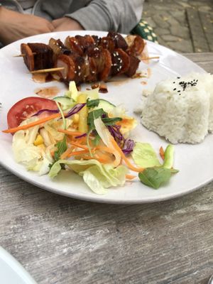 Happy summer  at Loving Hut in St Kanzian