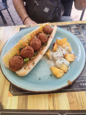 Hostia pilotes (vegano) at Mitica la Vella in Terrassa