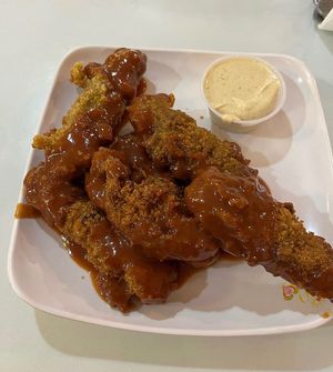 Vegan Wings at Loving Hut in Tampa