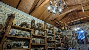 Inside at En Leonidio in Leonidio