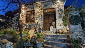 Front at En Leonidio in Leonidio