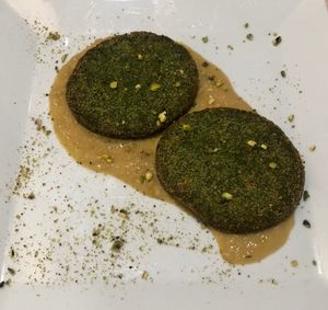 Their Spinach Burger (i expected a whole burger but they patties were so good, they didn’t need a burger) at Al Ventitre in Lazise