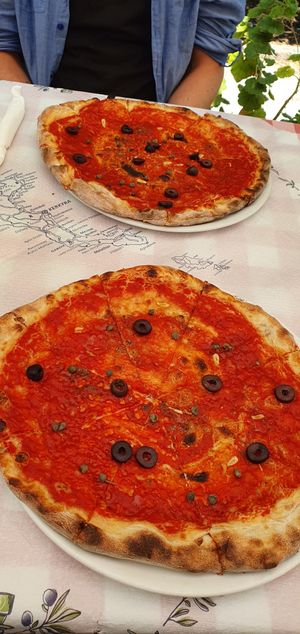 Pizza Marinara with extra olives at Da Giovanni Aglio e Olio in Corfu