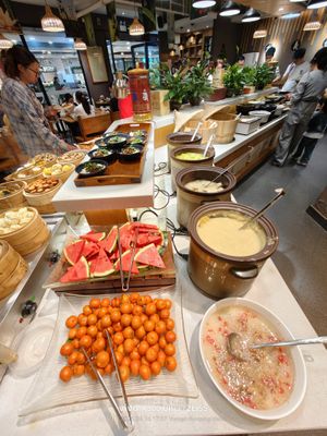   at Wújíshù 無極樹 in Kunming