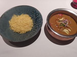 Plant based chicken curry and saffron rice at Nirvana New York in Tokyo