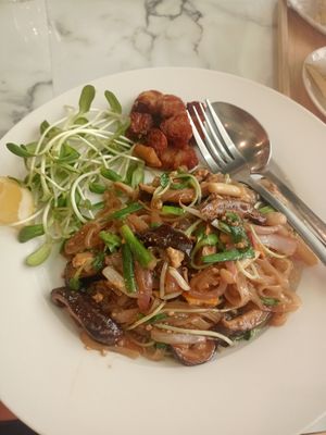 Pad Thai at Began Vegan in Bangkok