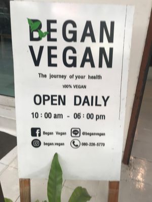 hours at Began Vegan in Bangkok