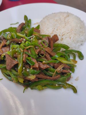 Ternera vegana con pimientos verdes (Menú) at Sawadika in Zaragoza