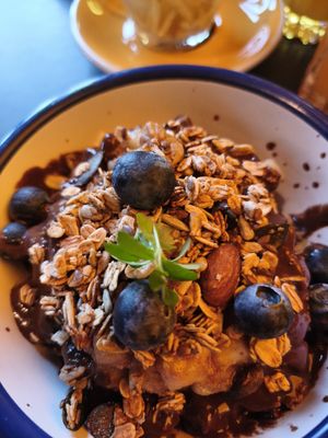 Apple pie coconut porridge at Seven Sundays in Hannover