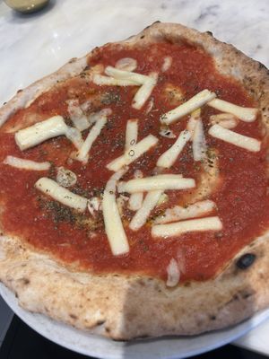 marinara with vegan cheese  at Igen in Budapest