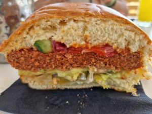 Mock Meat burger at Zoet of Zout in Stellendam