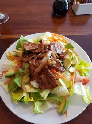 Avocado salad at Vegan Kitchen in Naples