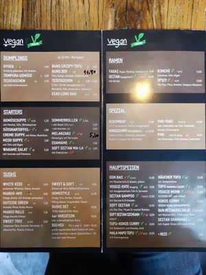 Vegan dishes at Kaoo in Vienna