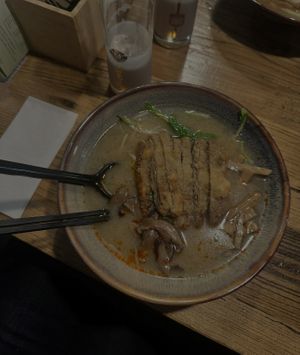 Ramen com “pato frito (de seitan)"  at Kaoo in Vienna