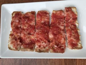 Pa amb tomaquet at Chez Kessler in Barcelona