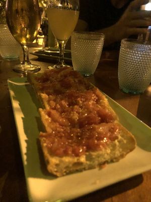 Pan con tomate  at Chez Kessler in Barcelona