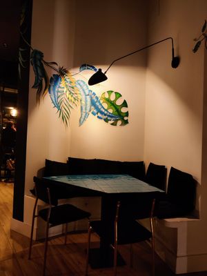 Cozy corner on the inside at Chez Kessler in Barcelona