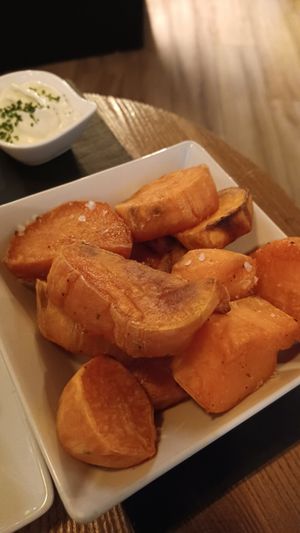 Boniato con salsa trufada at Chez Kessler in Barcelona