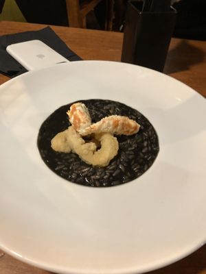 marisco rice with shrimps and squid  at Chez Kessler in Barcelona