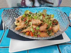 Polenta con guisantes, heura y chimichurri at Chez Kessler in Barcelona