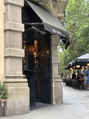 Entrance  at Chez Kessler in Barcelona